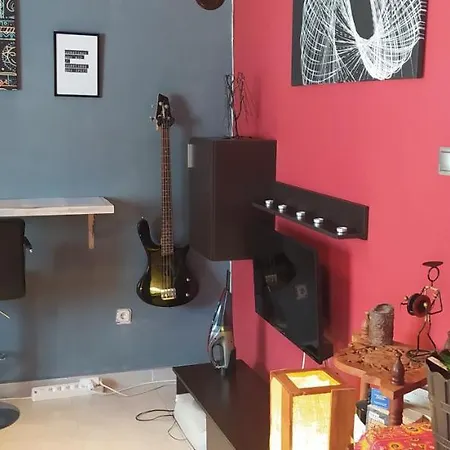Apartment Cozy And Modern